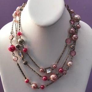 Cute vintage look necklace